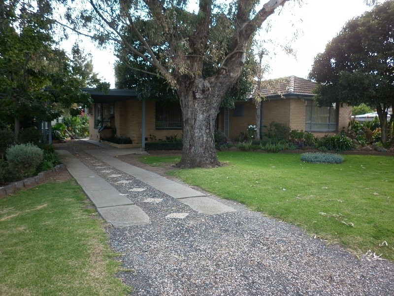 1 Puli Street, Werribee VIC 3030