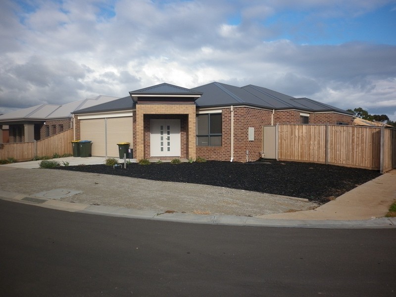 14 Fieldstone Place, Tarneit VIC 3029
