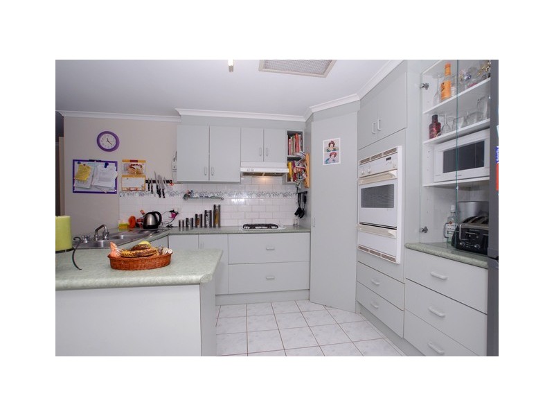 33 Tigris Close, Werribee VIC 3030