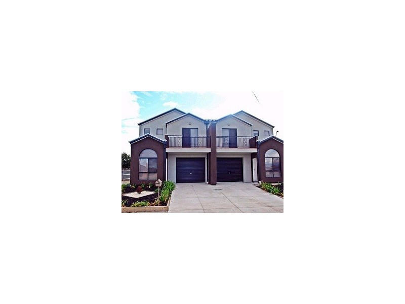 2/23 Washington Street, St Albans VIC 3021