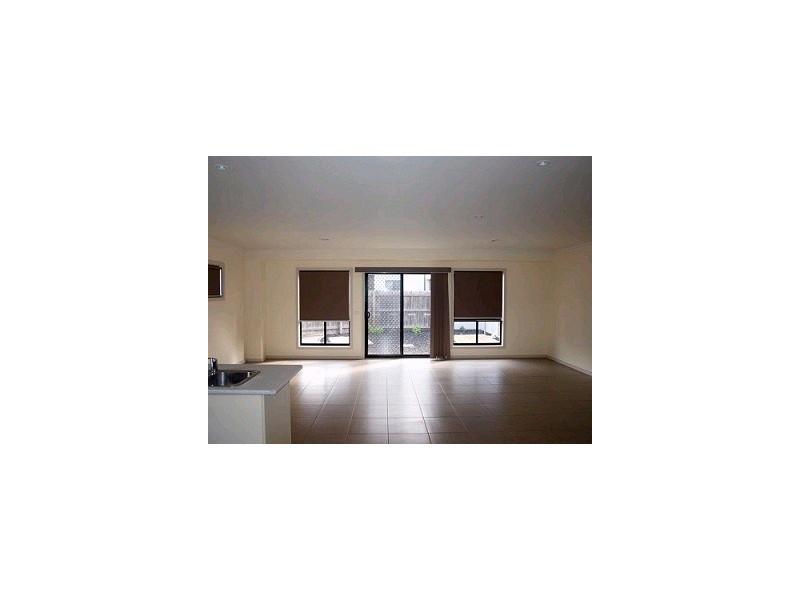 2/23 Washington Street, St Albans VIC 3021