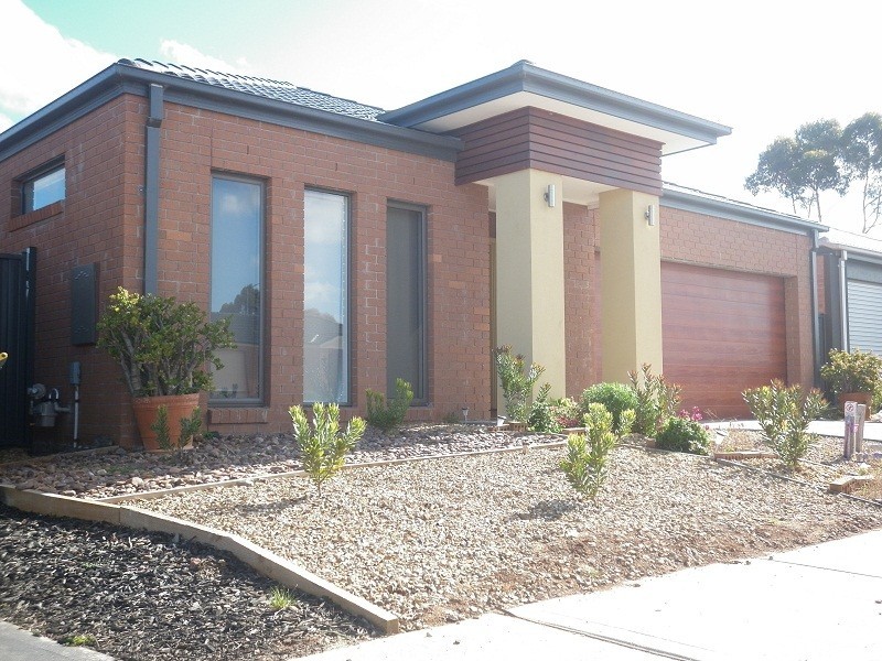 39 Brockwell Crescent, Wyndham Vale VIC 3024