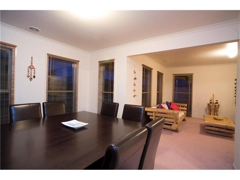 25 Machair Drive, Point Cook VIC 3030