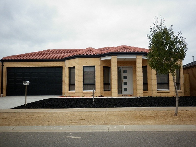 2 Swinburne Court, Truganina VIC 3029