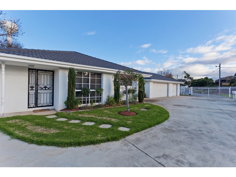 1 / 21-23 Finch Road, Werribee South VIC 3030