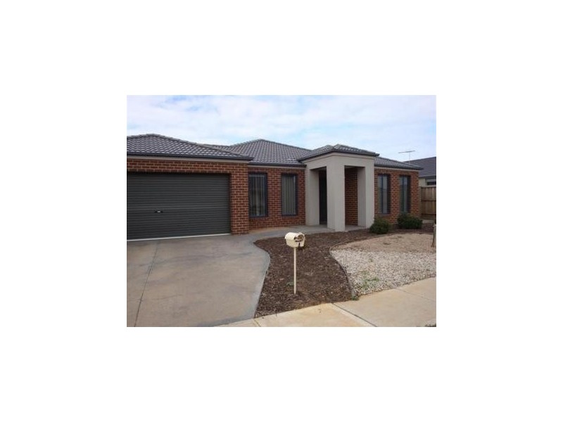 4 Hydrangea Drive, Point Cook VIC 3030