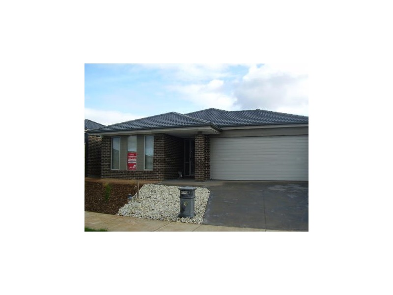 49 Eagleridge Promenade, Tarneit VIC 3029