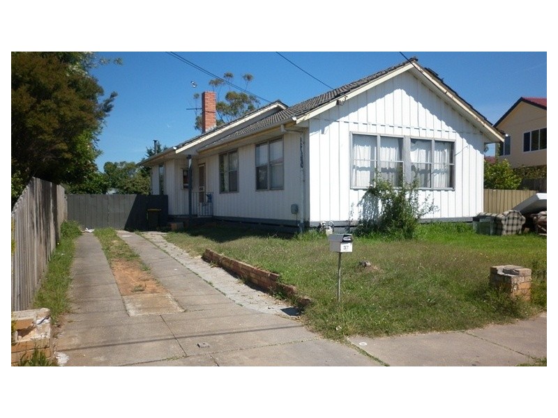 37 Vincent Crescent, Werribee VIC 3030