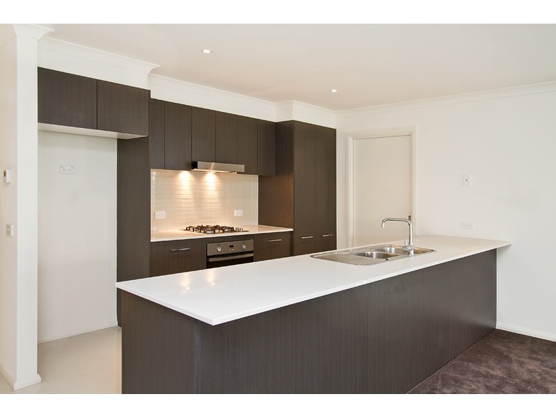 33 Ambleside Avenue, Wyndham Vale VIC 3024
