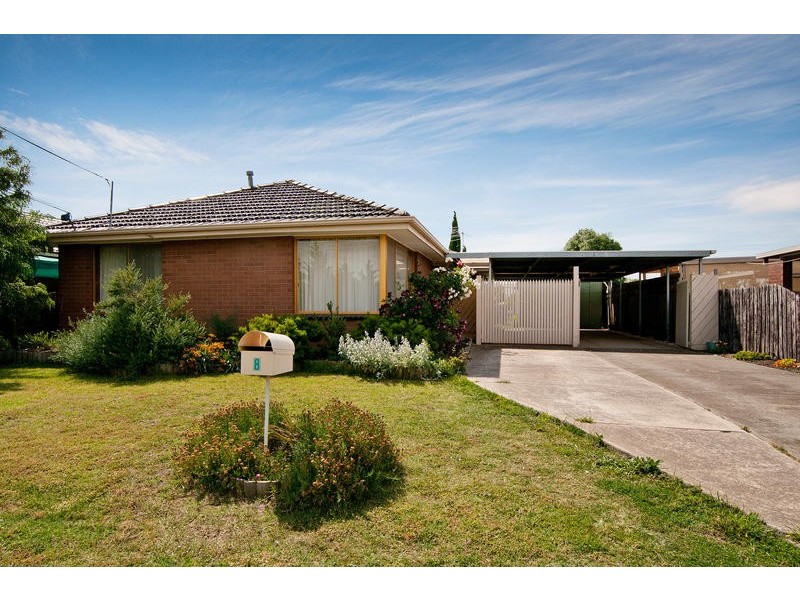 8 Clay Avenue, Hoppers Crossing VIC 3029