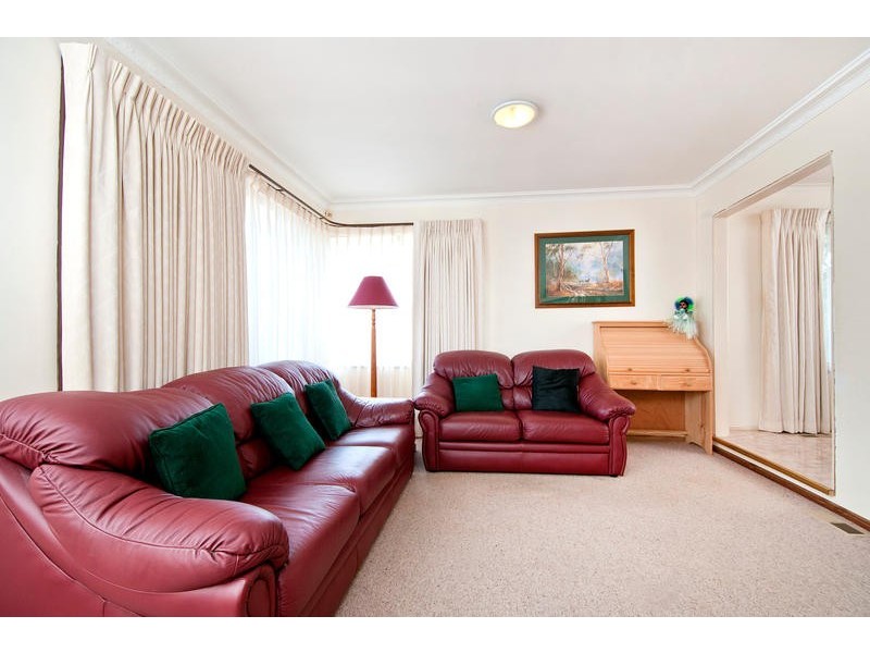 8 Clay Avenue, Hoppers Crossing VIC 3029