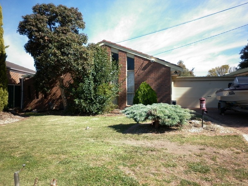 16 Mount Eagle Way, Wyndham Vale VIC 3024