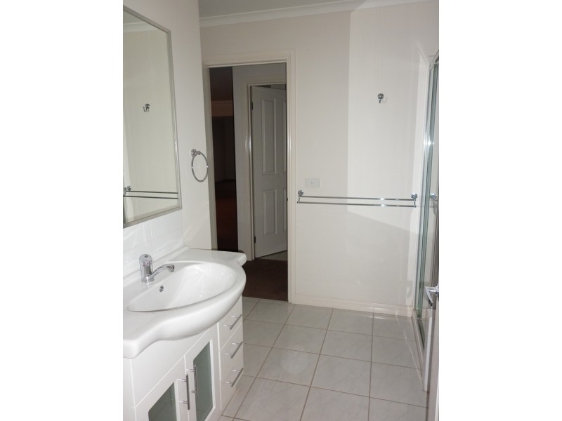 1/125 Gisborne Road, Bacchus Marsh VIC 3340