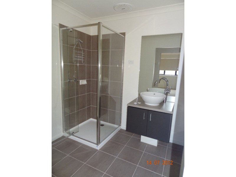 51 Manuka Grove, Wyndham Vale VIC 3024