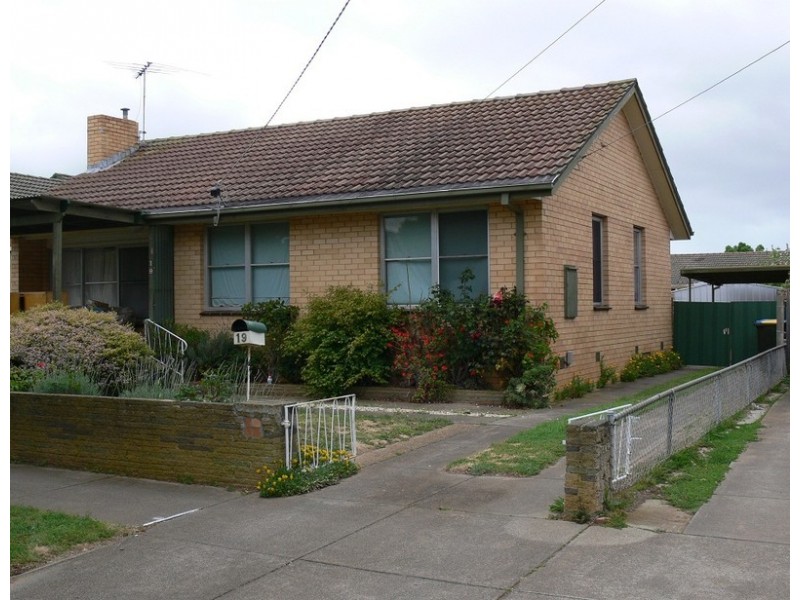 19 Willow Street, Werribee VIC 3030