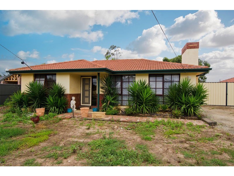 39 Wynarka Drive, Hoppers Crossing VIC 3029