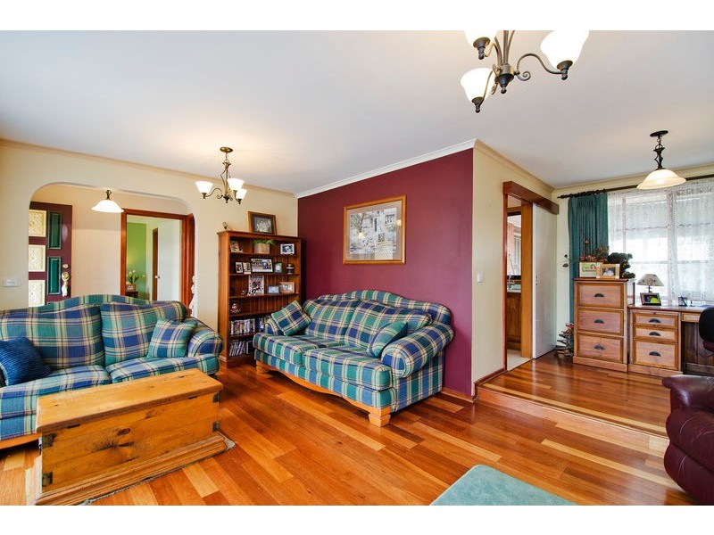 39 Wynarka Drive, Hoppers Crossing VIC 3029