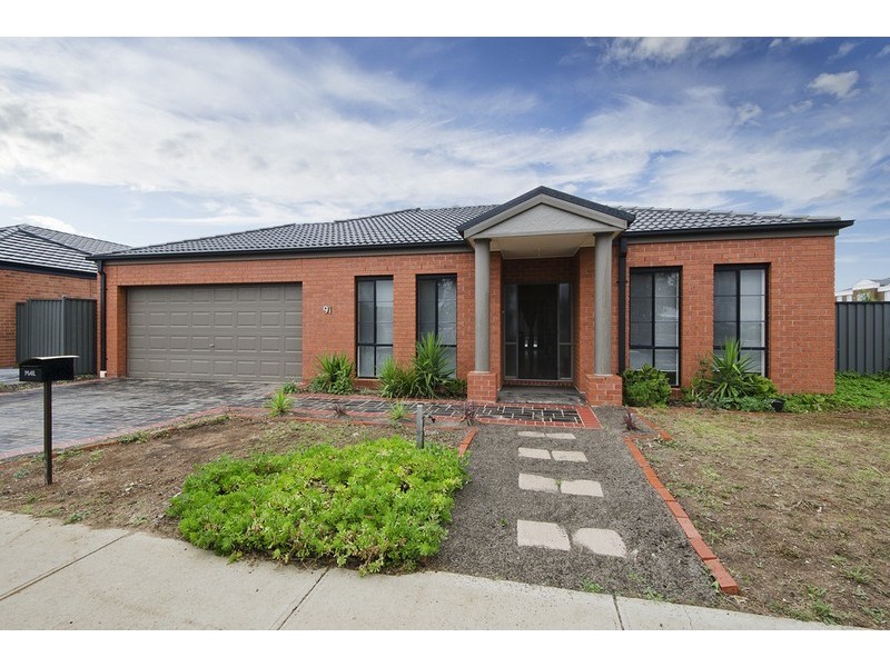 91 Manor Lakes Boulevard, Wyndham Vale VIC 3024
