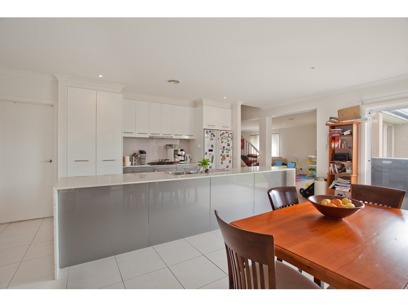 67 Vaucluse Boulevard, Sanctuary Lakes VIC 3030