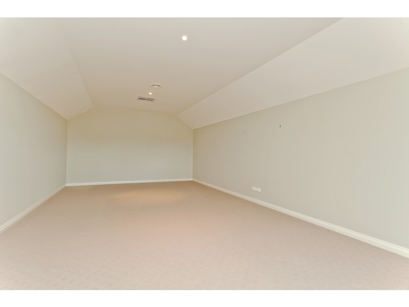 14 Balladong Crescent, Tarneit VIC 3029