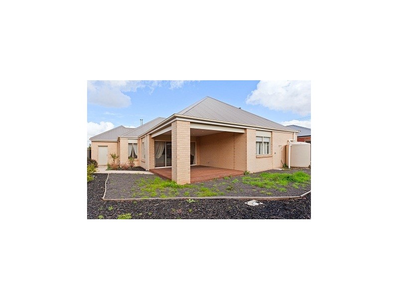 14 Balladong Crescent, Tarneit VIC 3029