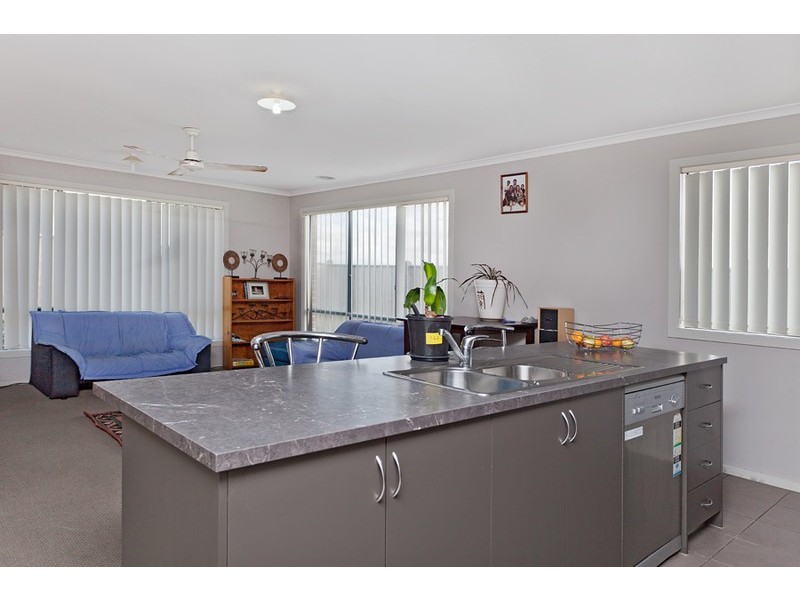 2 Marsh Drive, Williams Landing VIC 3027