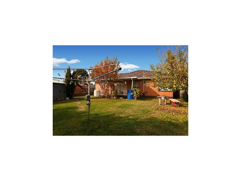 32 Moffatt Crescent, Hoppers Crossing VIC 3029