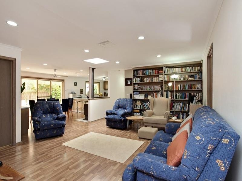 31 Redwood Drive, Hoppers Crossing VIC 3029