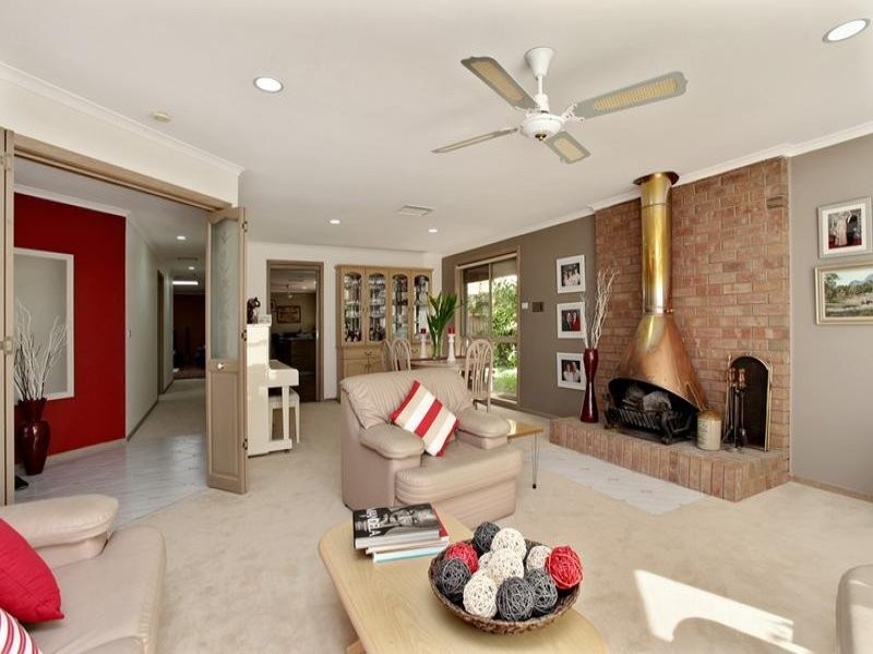 31 Redwood Drive, Hoppers Crossing VIC 3029