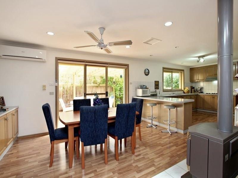 31 Redwood Drive, Hoppers Crossing VIC 3029