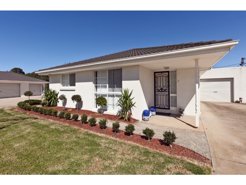 5 23/25 Finch Road, Werribee South VIC 3030