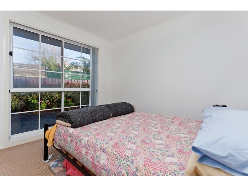 1/ 21-23 Finch Road, Werribee South VIC 3030