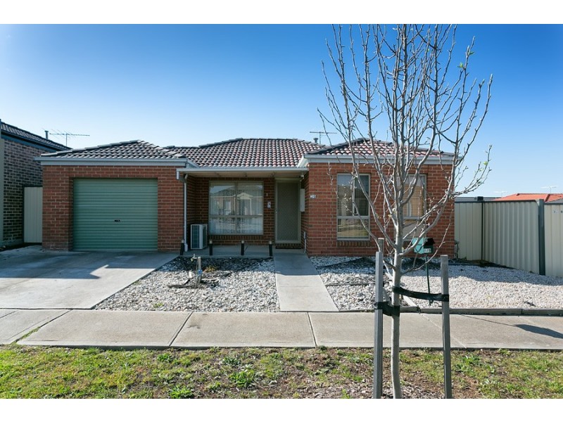 1/9 Halladale Ave, Wyndham Vale VIC 3024