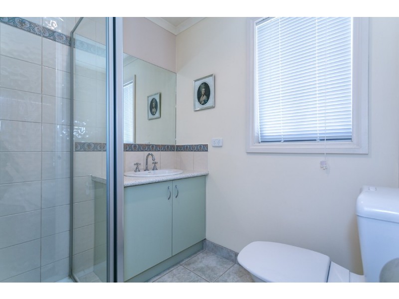 1/9 Halladale Ave, Wyndham Vale VIC 3024