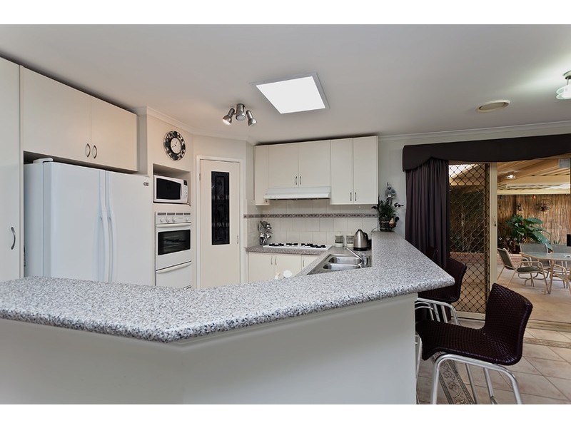 42 Dongala Drive, Werribee VIC 3030
