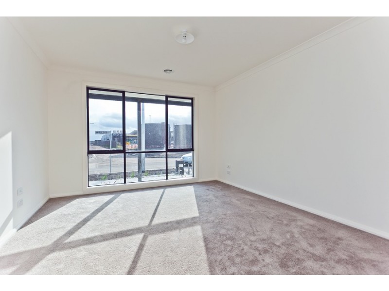 15 Ambleside Ave, Wyndham Vale VIC 3024