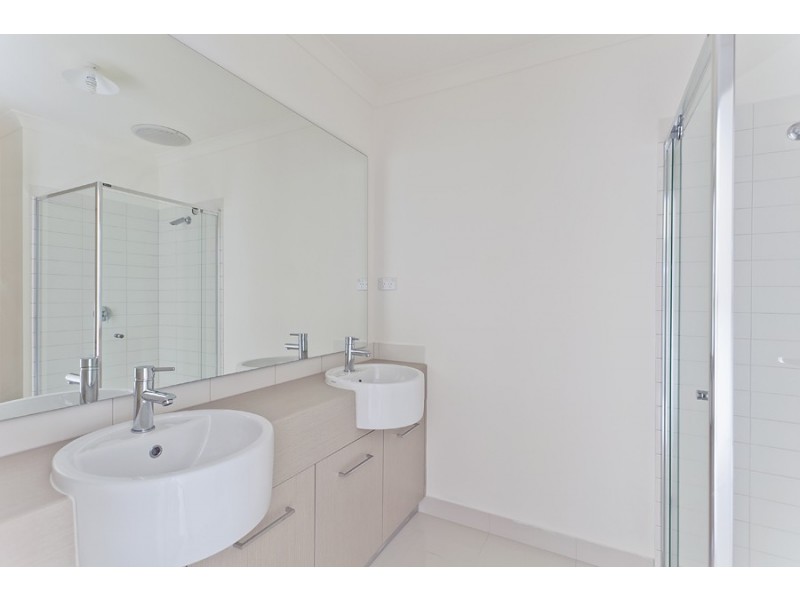 15 Ambleside Ave, Wyndham Vale VIC 3024