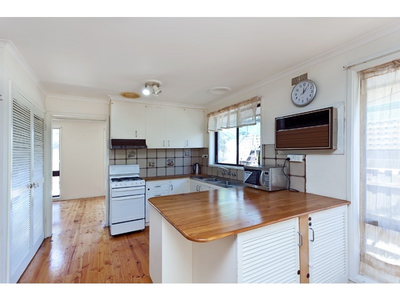 22 Spring Drive, Hoppers Crossing VIC 3029