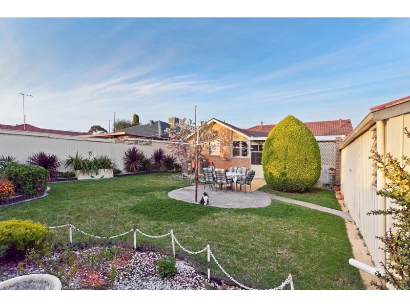 28 Kaye Crescent, Laverton VIC 3028