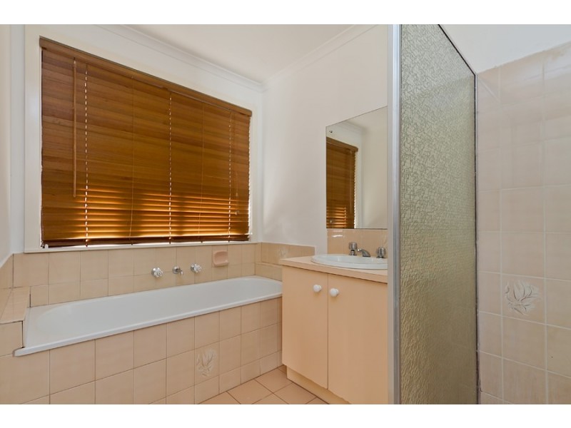 255 Greaves Street North, Werribee VIC 3030