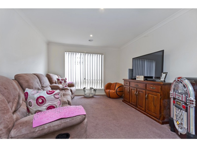 27 Delias Road, Tarneit VIC 3029