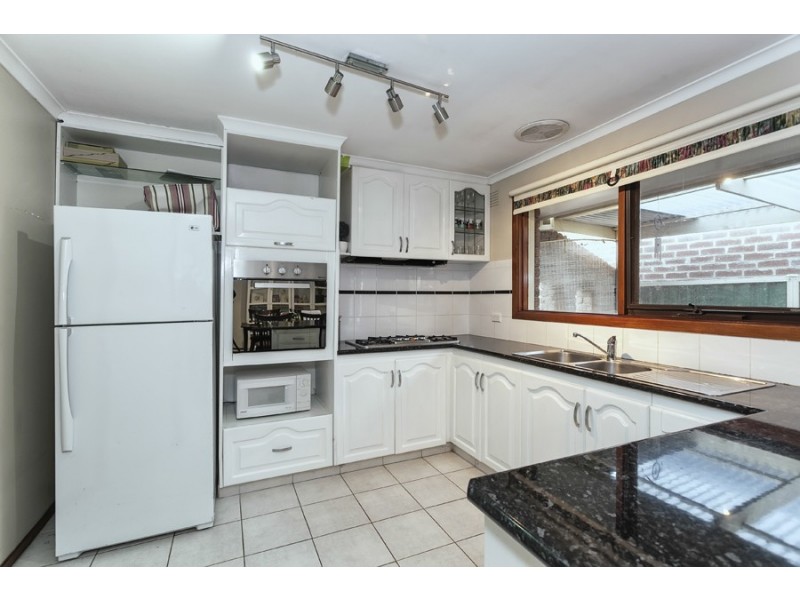 16 Mount Eagle Way, Wyndham Vale VIC 3024