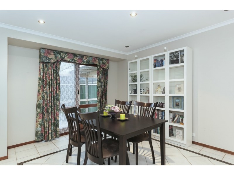 16 Mount Eagle Way, Wyndham Vale VIC 3024