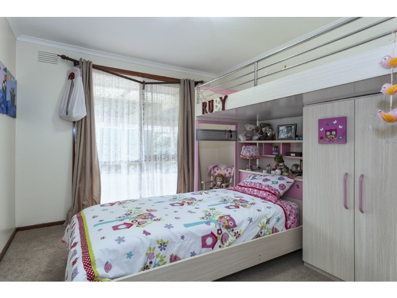 16 Mount Eagle Way, Wyndham Vale VIC 3024