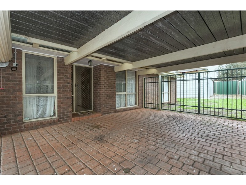 16 Mount Eagle Way, Wyndham Vale VIC 3024