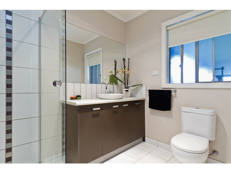 11 Penrose Promenade, Tarneit VIC 3029