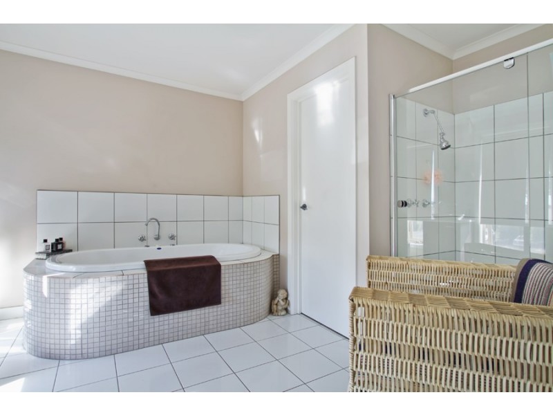 11 Penrose Promenade, Tarneit VIC 3029