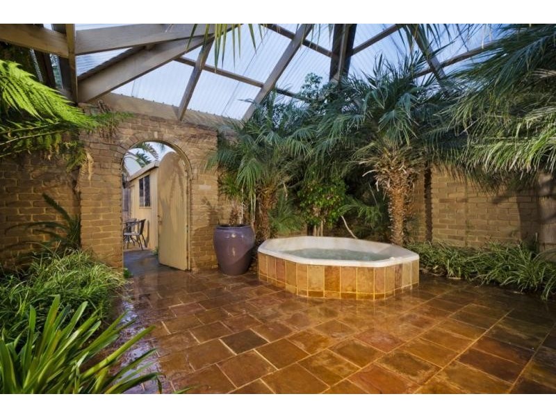 6 Windsor Avenue, Wyndham Vale VIC 3024