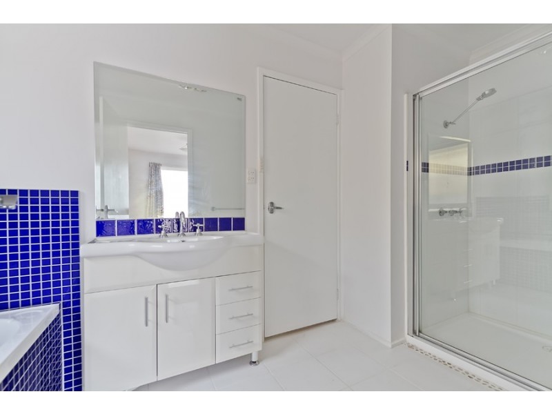 9 Rosedale Place, Wyndham Vale VIC 3024