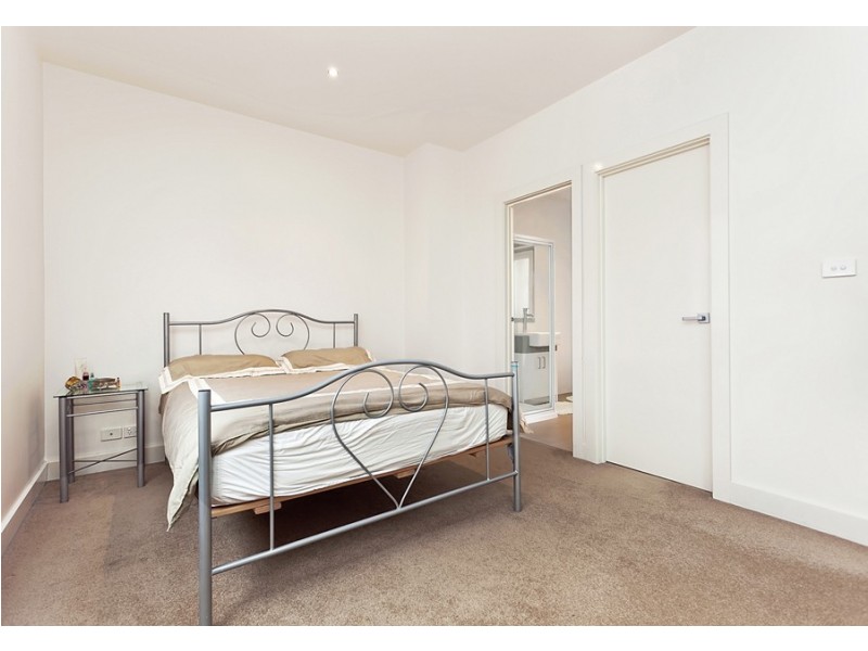 6 Rainbow Way, Tarneit VIC 3029